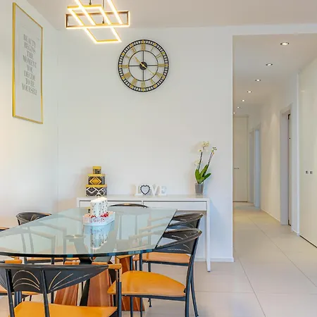 Imperial Of 3 With A View Behind The Station And 10 Min From The Of Appartement Lugano